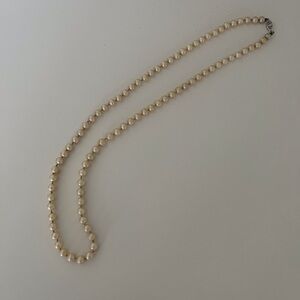 Elegant Cream Pearl Necklace